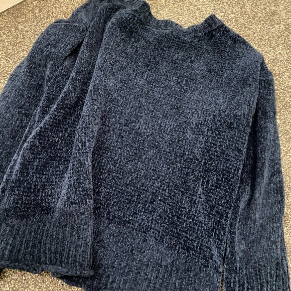 Blue sweater - Picture 5 of 7